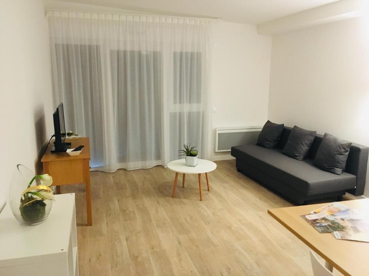 Aparthotel Domitys - Les Robes D'Airain Caen Zewnętrze zdjęcie