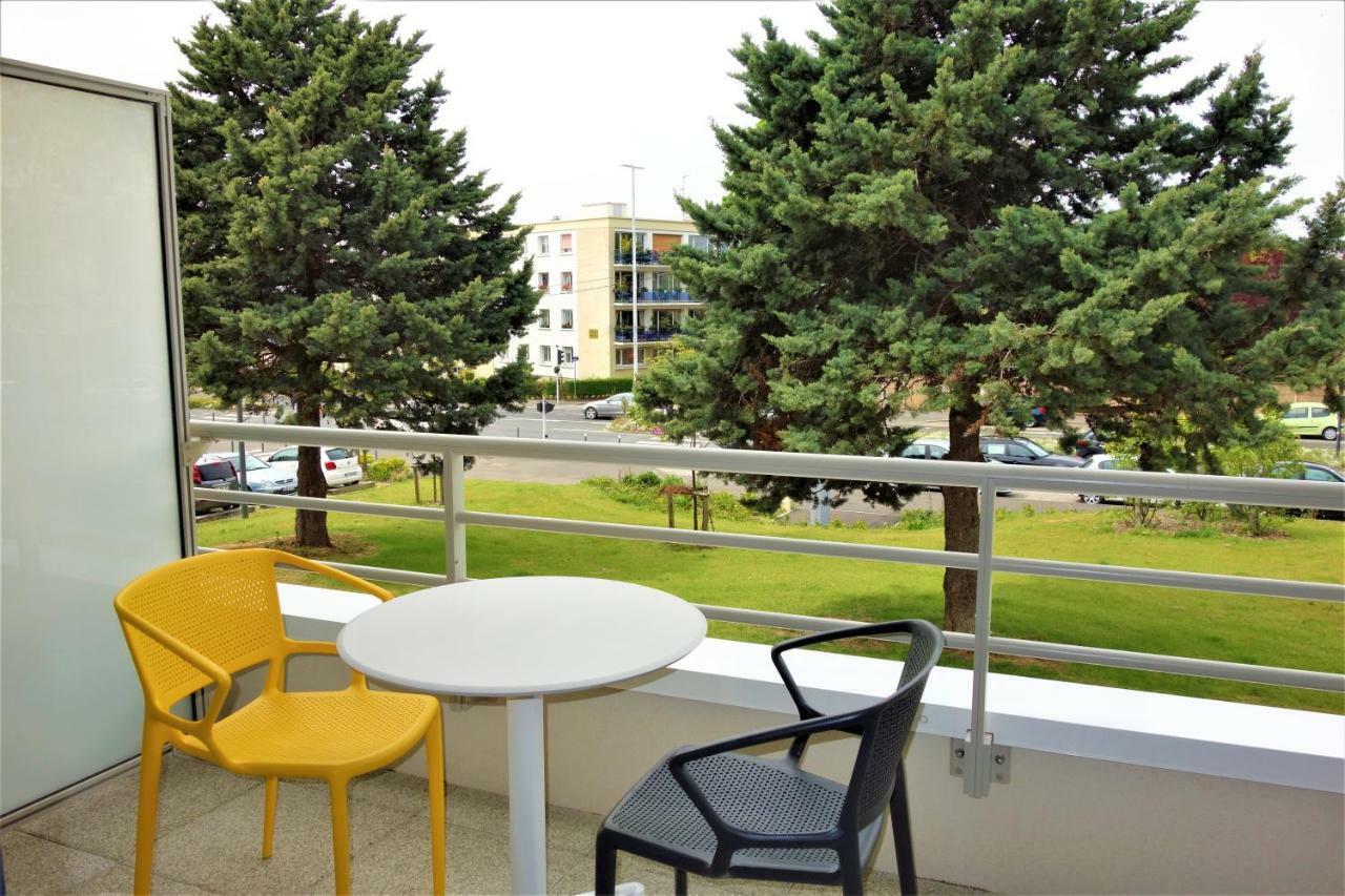 Aparthotel Domitys - Les Robes D'Airain Caen Zewnętrze zdjęcie