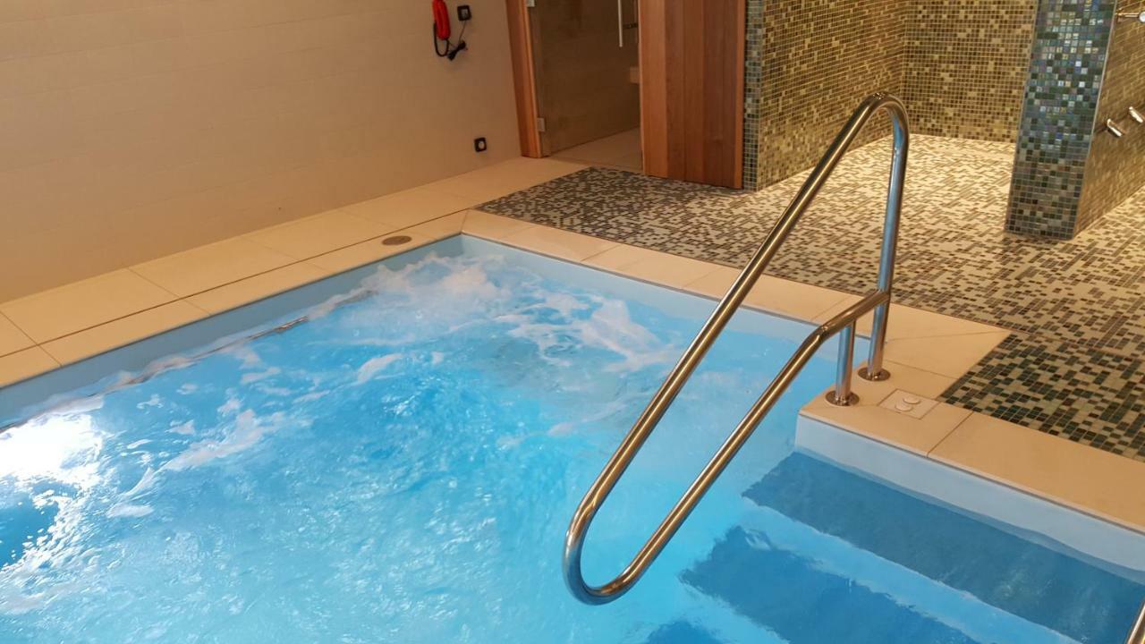Aparthotel Domitys - Les Robes D'Airain Caen Zewnętrze zdjęcie