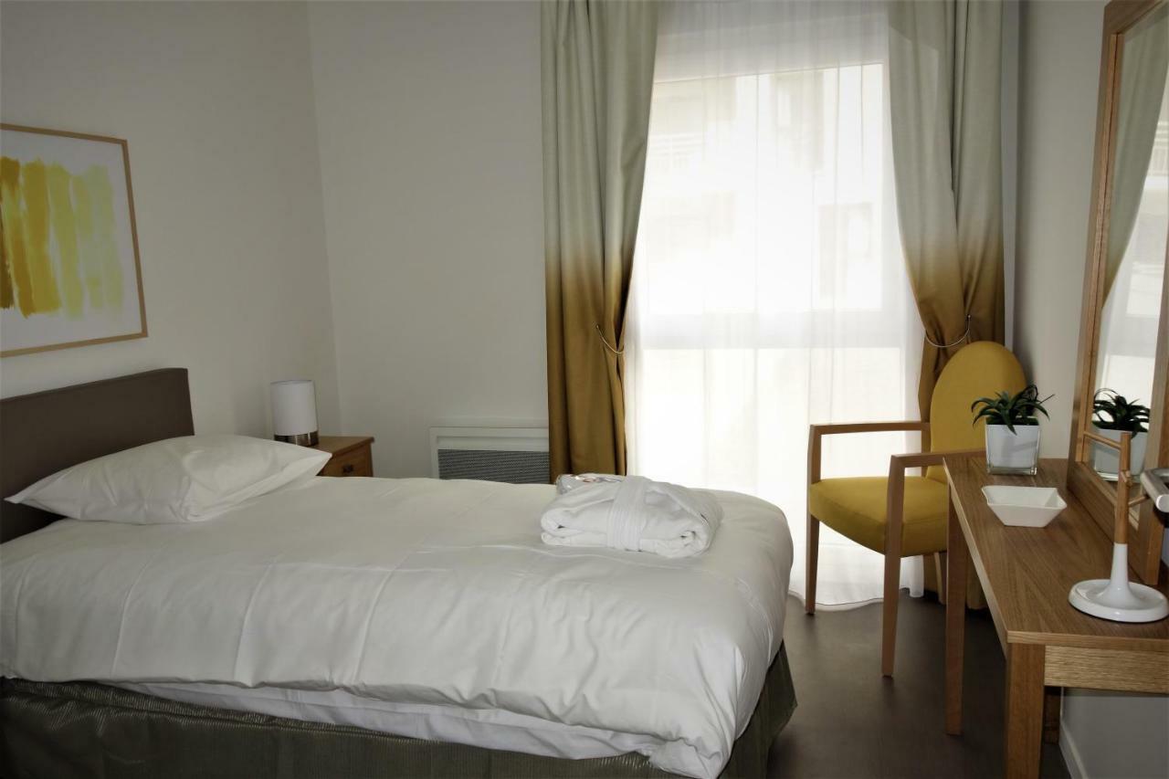 Aparthotel Domitys - Les Robes D'Airain Caen Zewnętrze zdjęcie