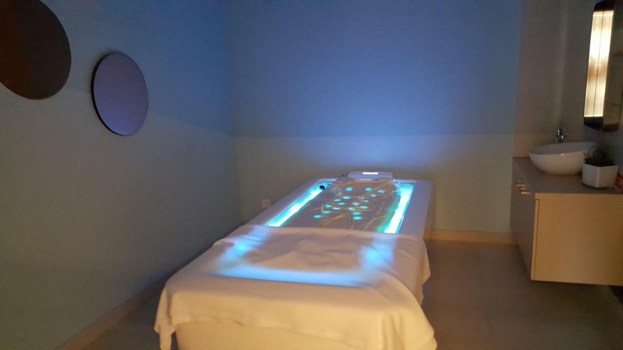 Aparthotel Domitys - Les Robes D'Airain Caen Zewnętrze zdjęcie